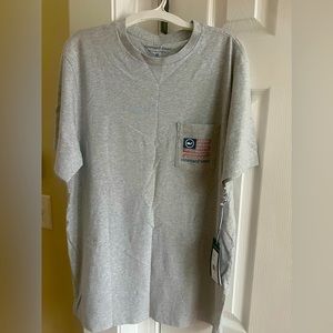 NWT Mens Vineyard Vines golf tshirt. Size M